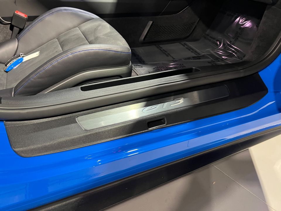 2024 Porsche 911 GT3 6 SPEED MANUAL COUPE