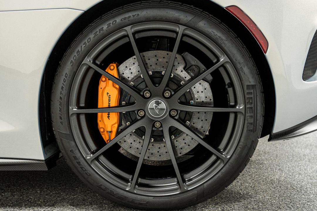 2016 McLaren 675LT