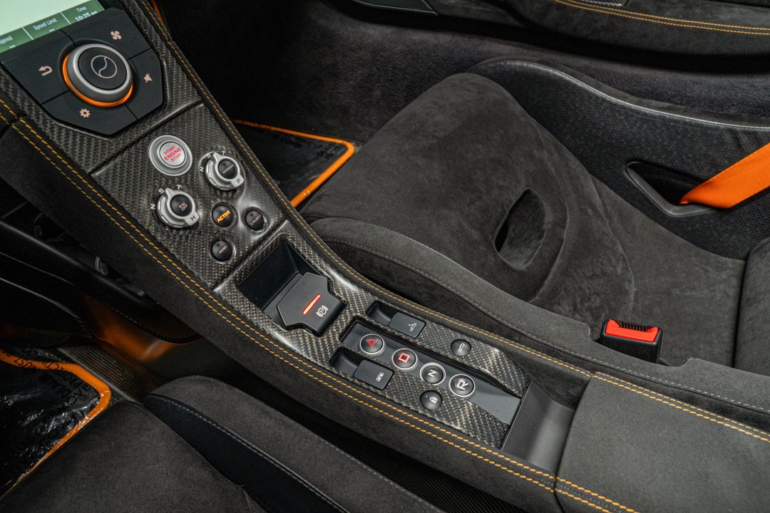 2016 McLaren 675LT