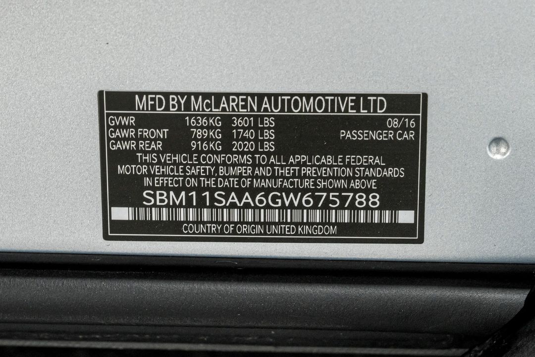 2016 McLaren 675LT