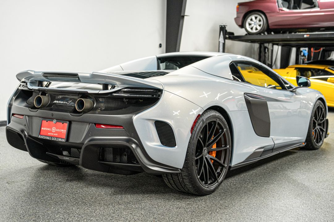 2016 McLaren 675LT