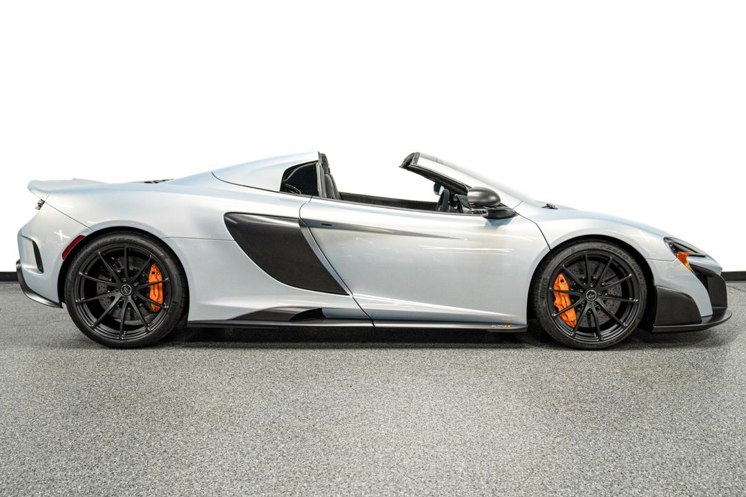 2016 McLaren 675LT