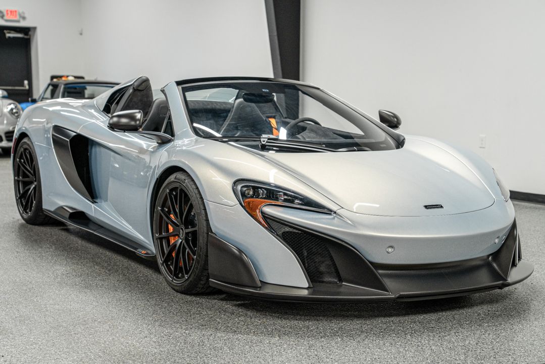 2016 McLaren 675LT