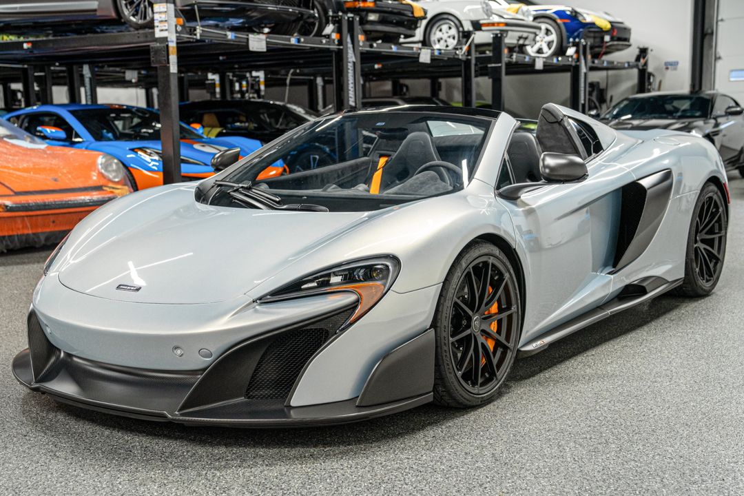 2016 McLaren 675LT