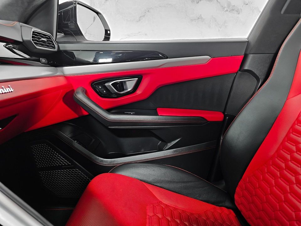 2019 Lamborghini Urus