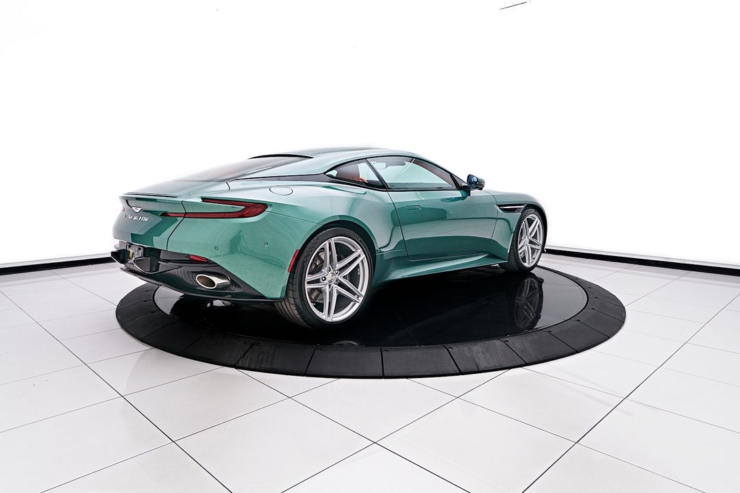 2024 Aston Martin DB12