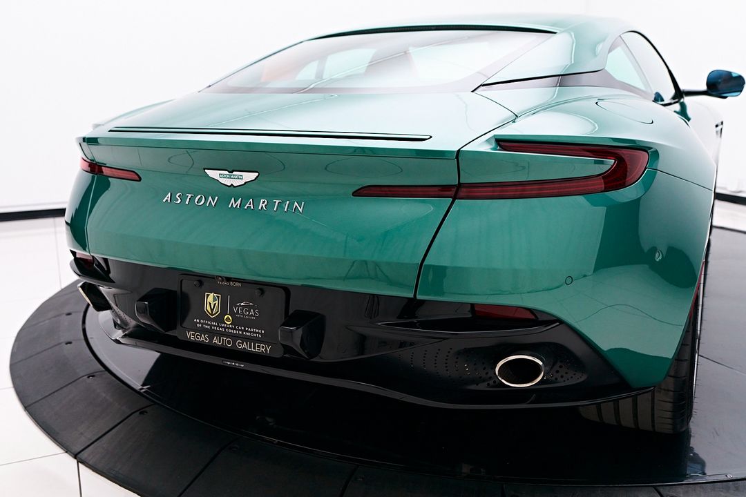 2024 Aston Martin DB12