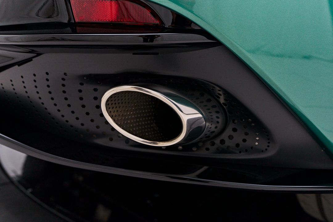 2024 Aston Martin DB12