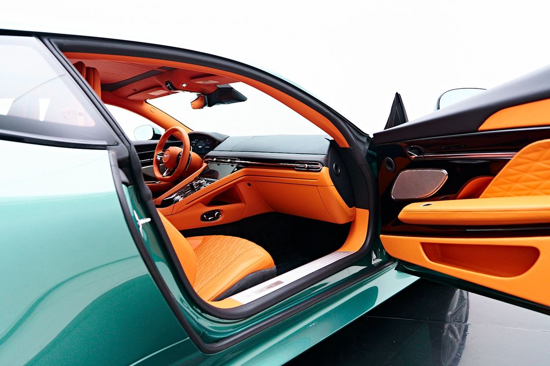2024 Aston Martin DB12