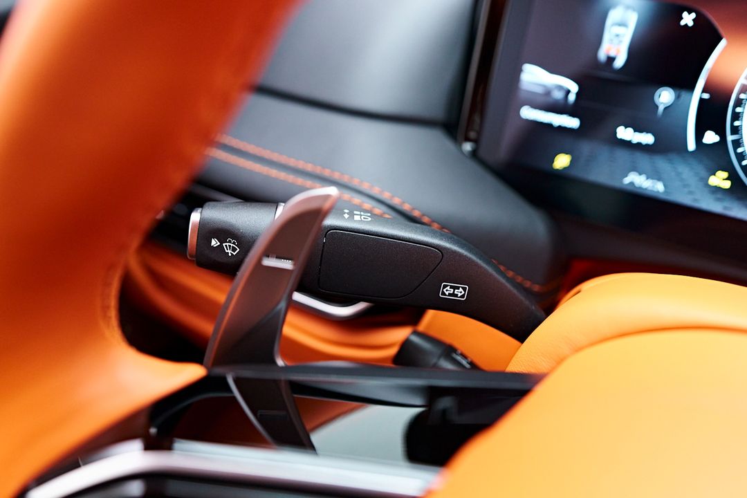 2024 Aston Martin DB12