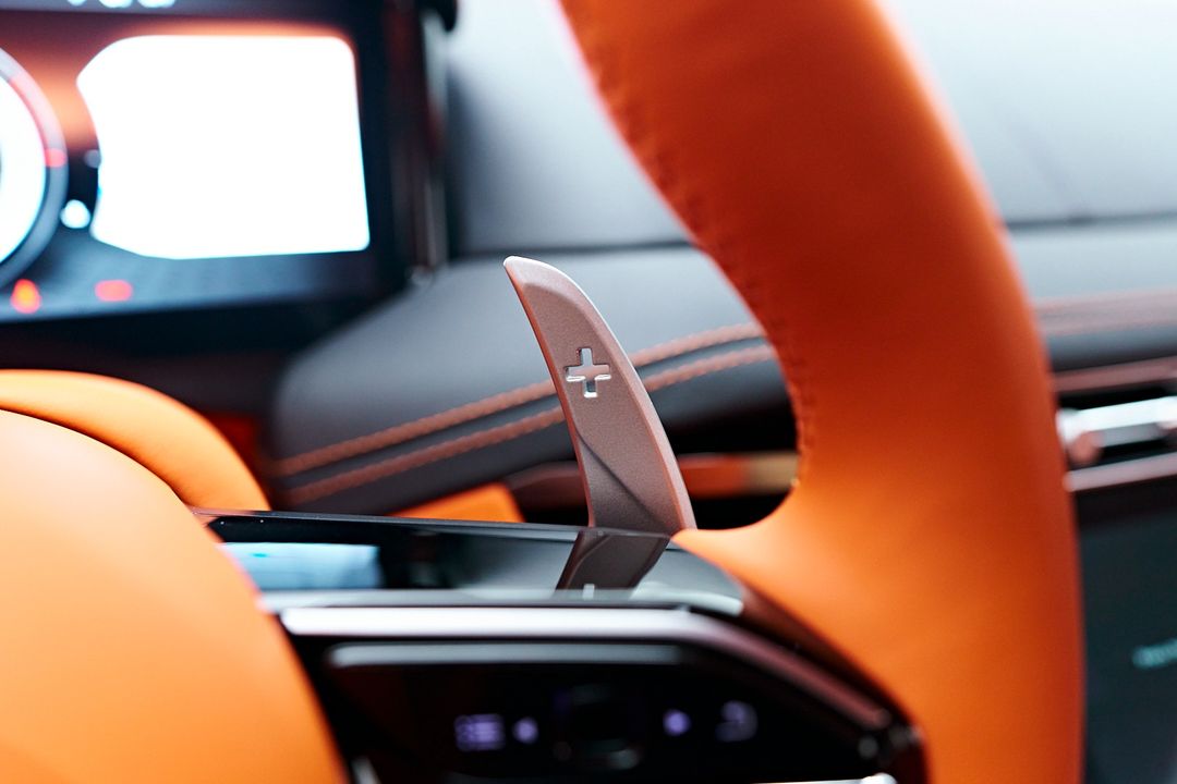 2024 Aston Martin DB12
