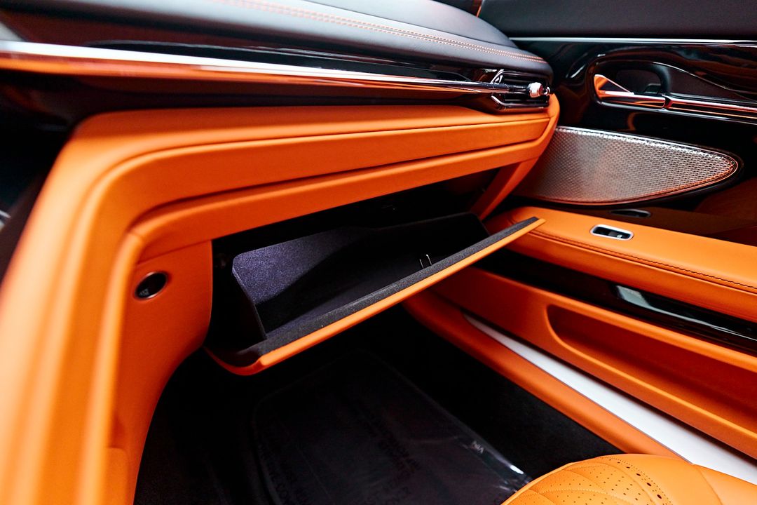 2024 Aston Martin DB12