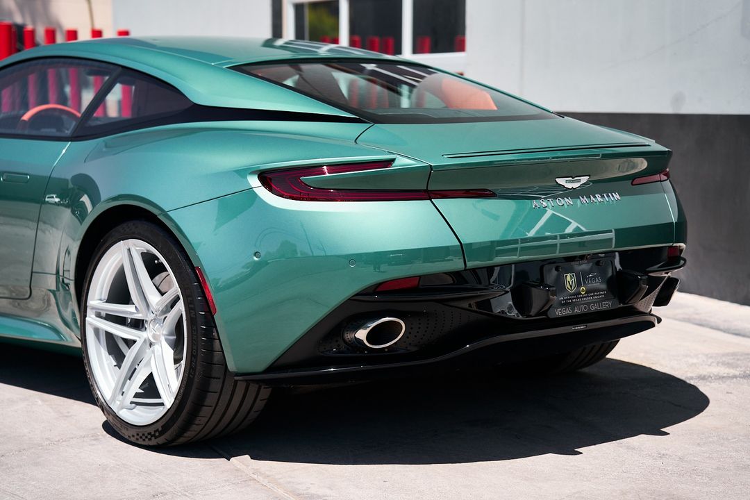 2024 Aston Martin DB12