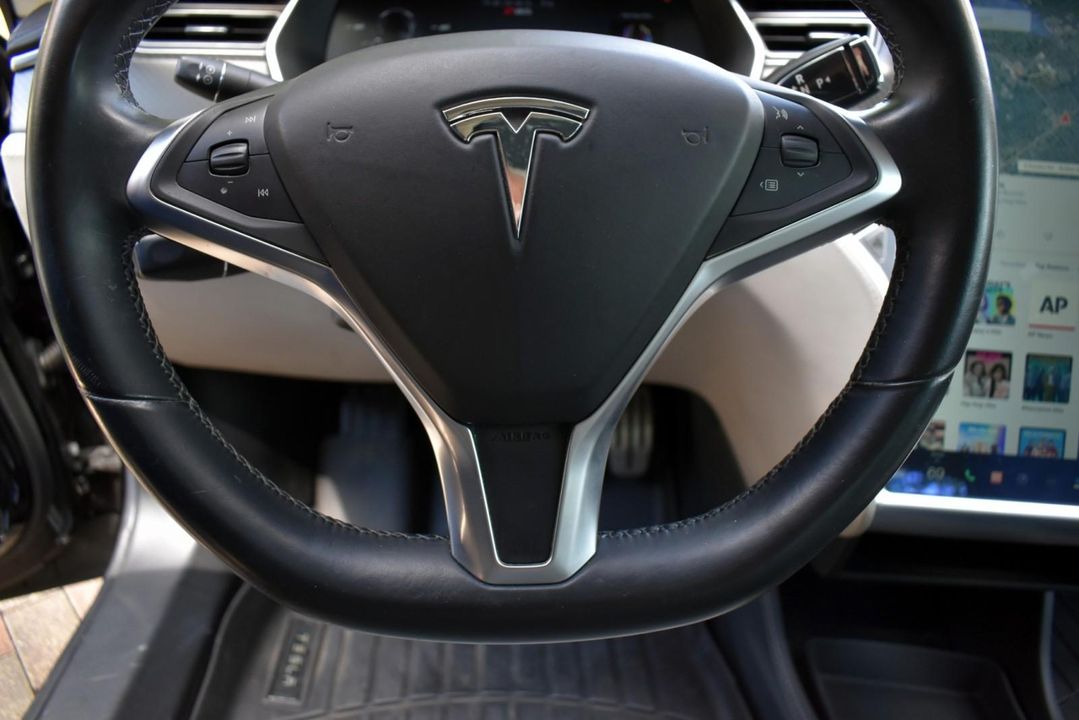 2014 Tesla Model S