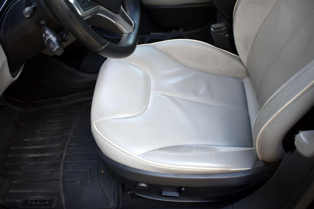 2014 Tesla Model S