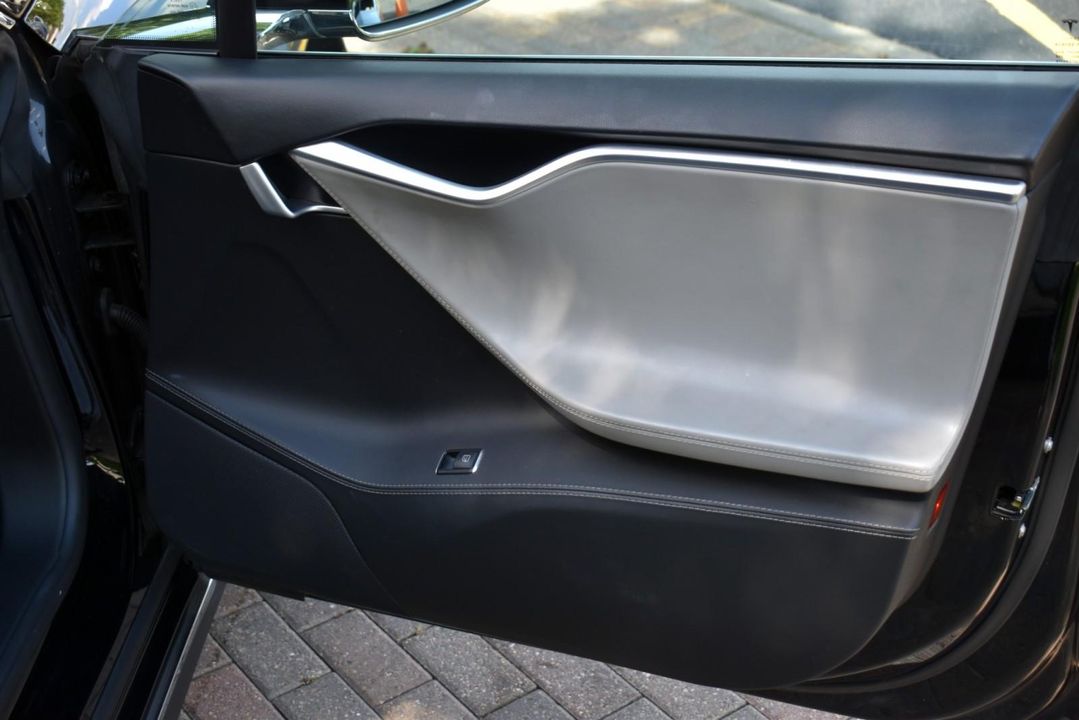 2014 Tesla Model S