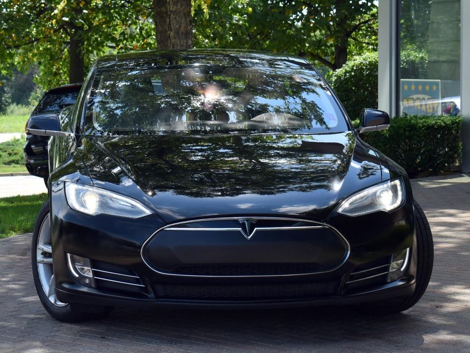 2014 Tesla Model S