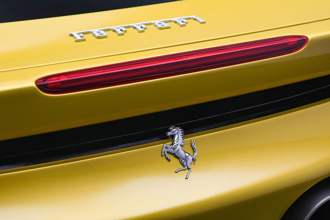 2022 Ferrari SF90 Spider