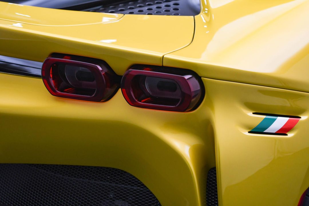 2022 Ferrari SF90 Spider