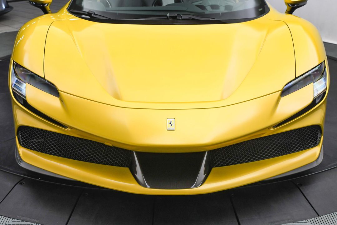 2022 Ferrari SF90 Spider