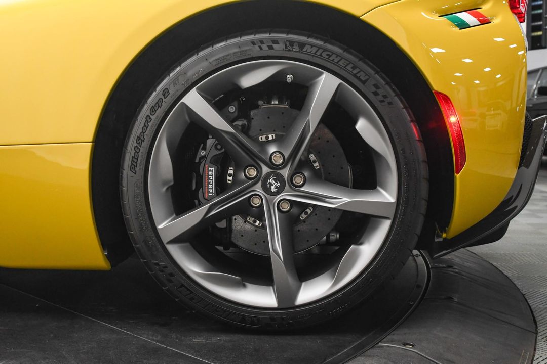2022 Ferrari SF90 Spider