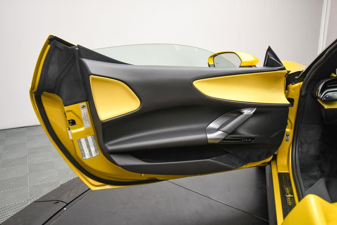 2022 Ferrari SF90 Spider