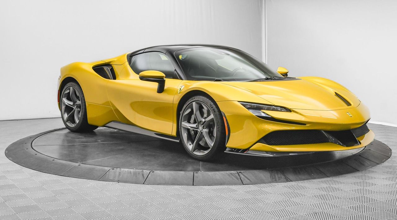 2022 Ferrari SF90 Spider