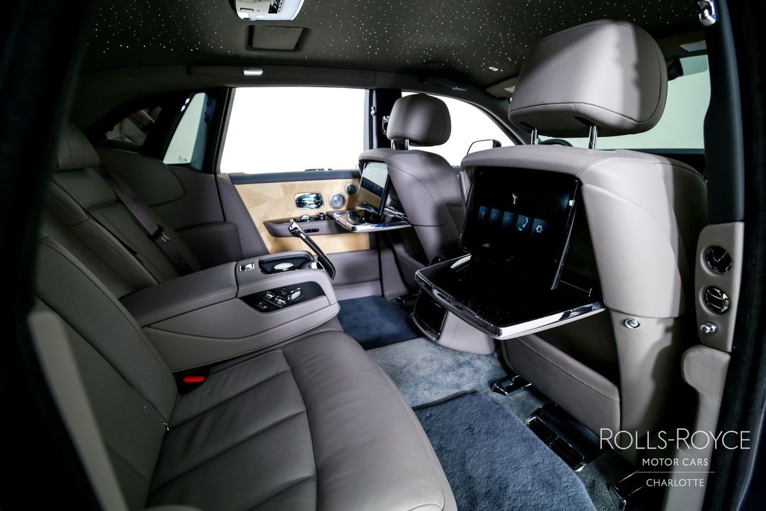 2025 Rolls-Royce Phantom