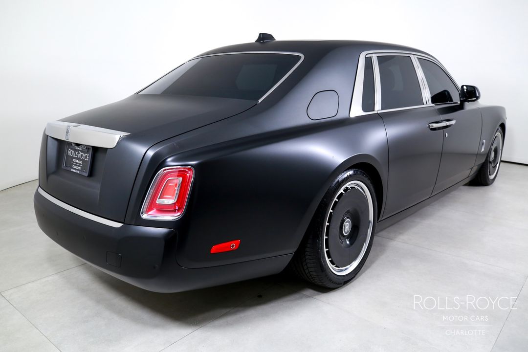 2025 Rolls-Royce Phantom