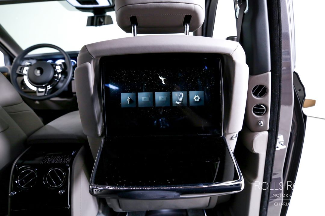 2025 Rolls-Royce Phantom