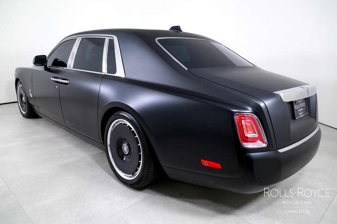 2025 Rolls-Royce Phantom