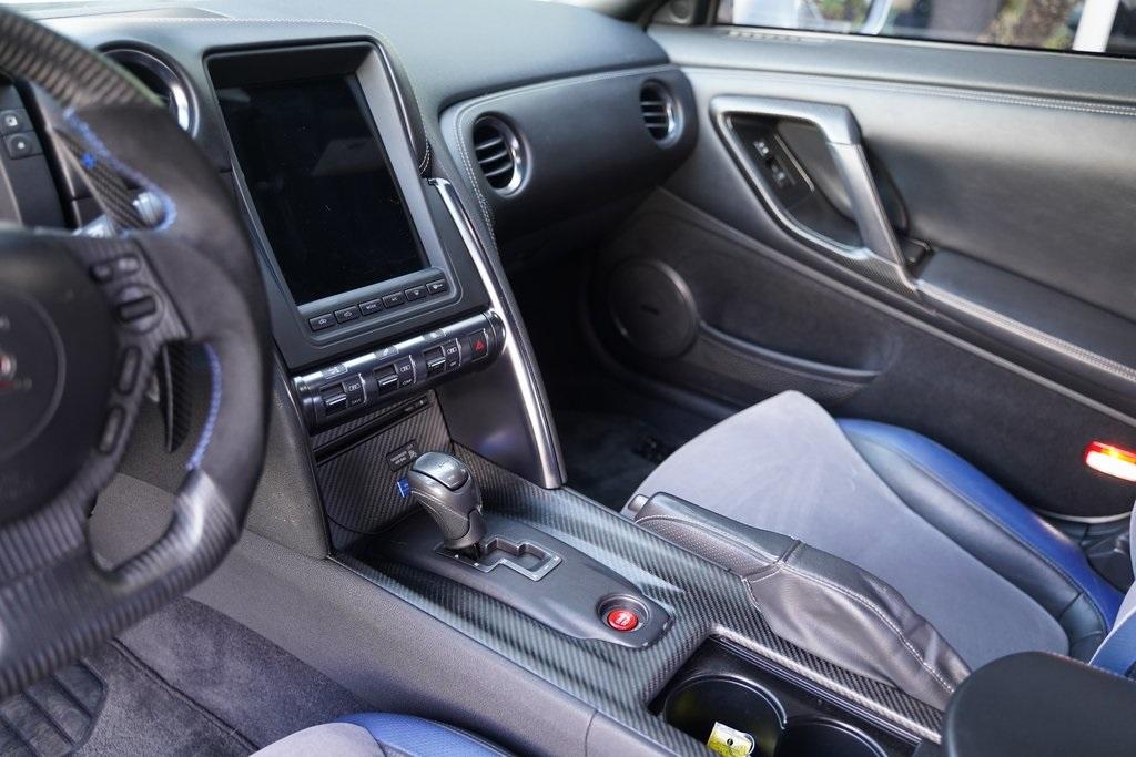 2014 Nissan GT-R