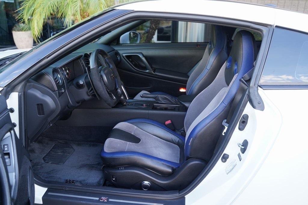 2014 Nissan GT-R