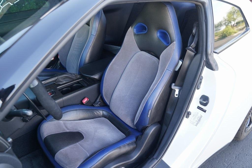 2014 Nissan GT-R