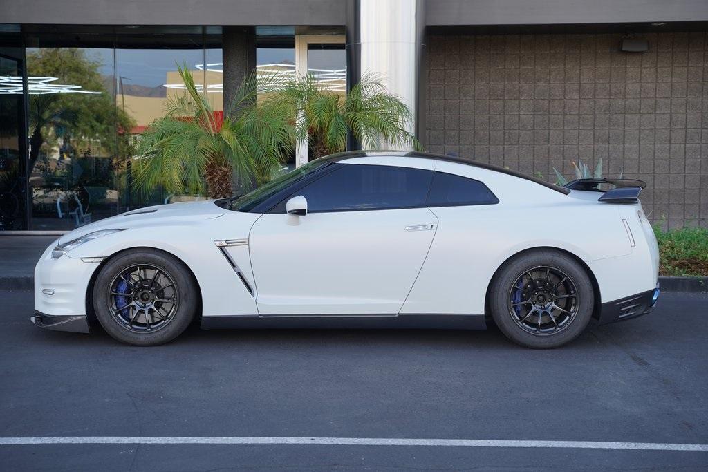 2014 Nissan GT-R