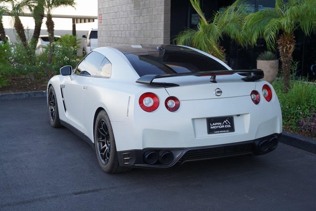 2014 Nissan GT-R