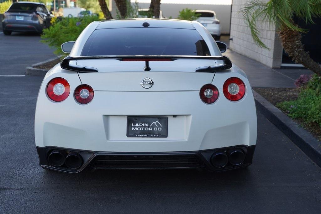 2014 Nissan GT-R