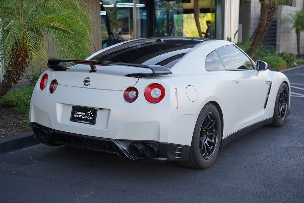 2014 Nissan GT-R