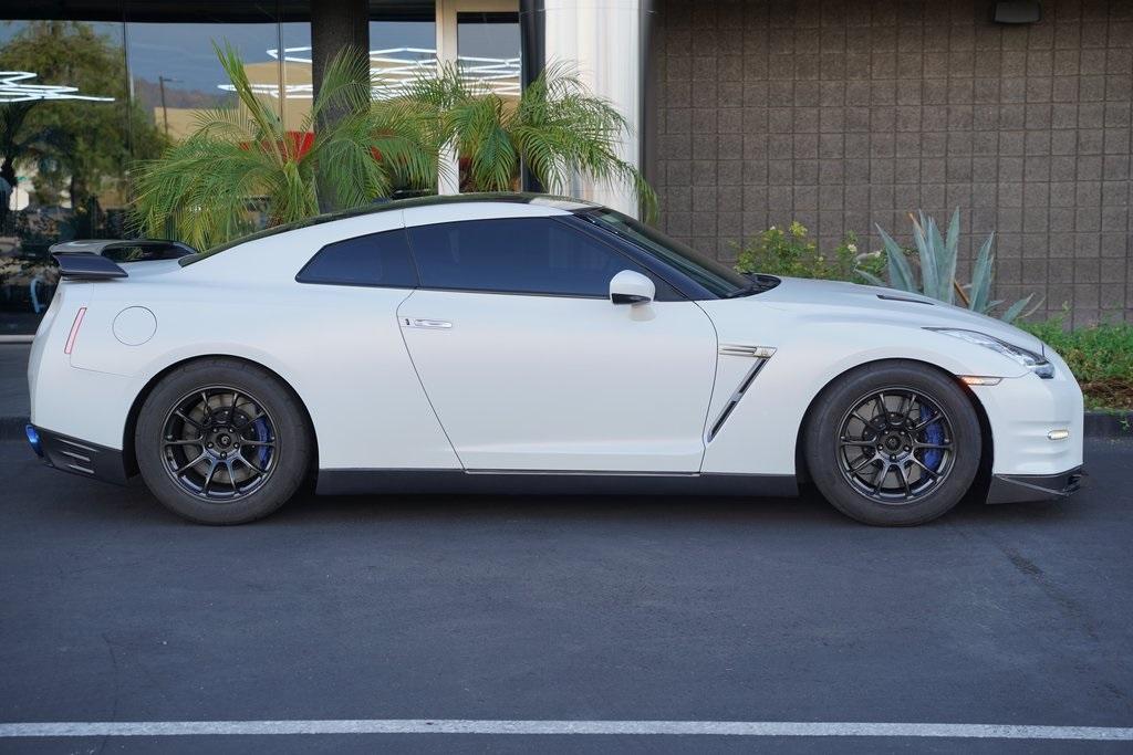 2014 Nissan GT-R