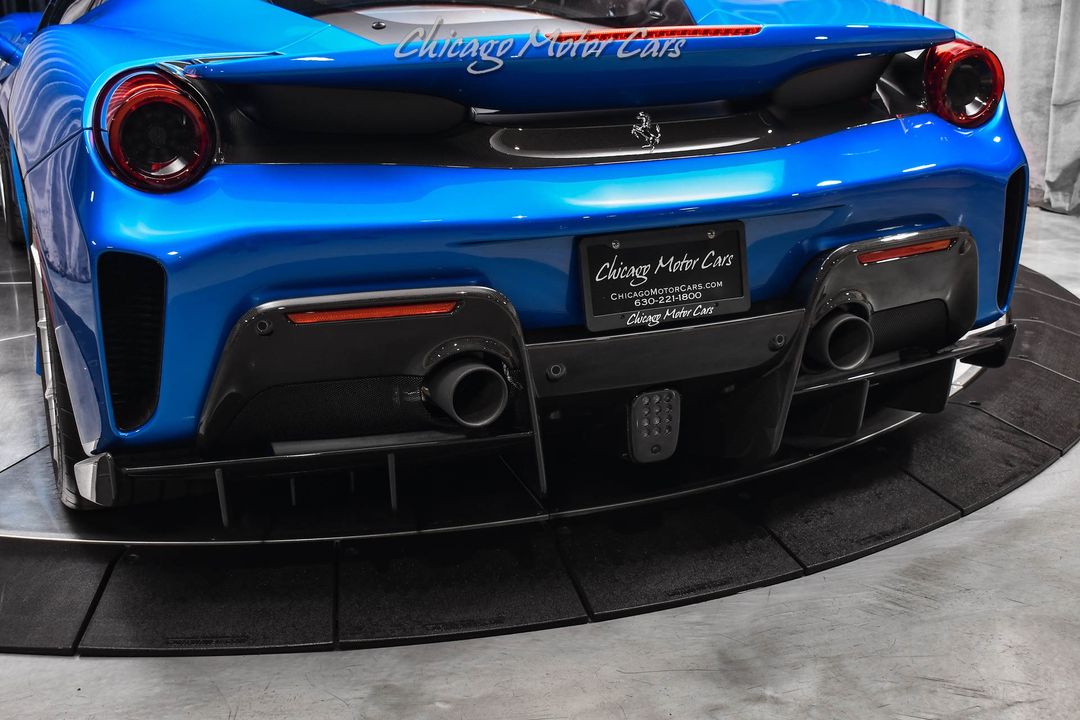 2020 Ferrari 488 Pista