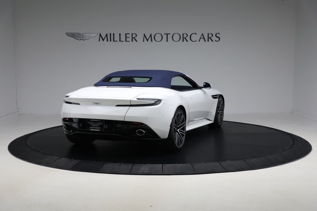 2024 Aston Martin DB12