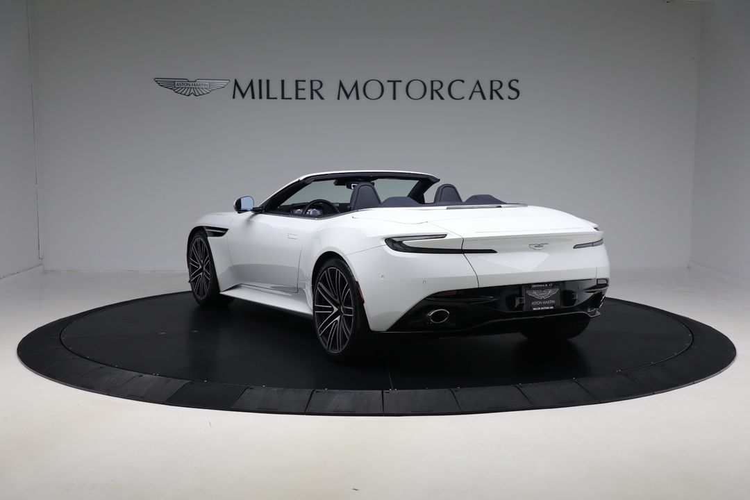 2024 Aston Martin DB12