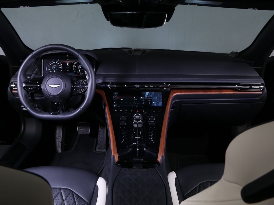 2025 Aston Martin DB12