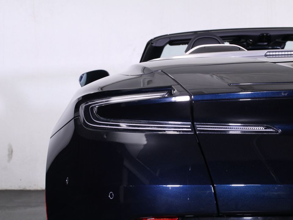 2025 Aston Martin DB12