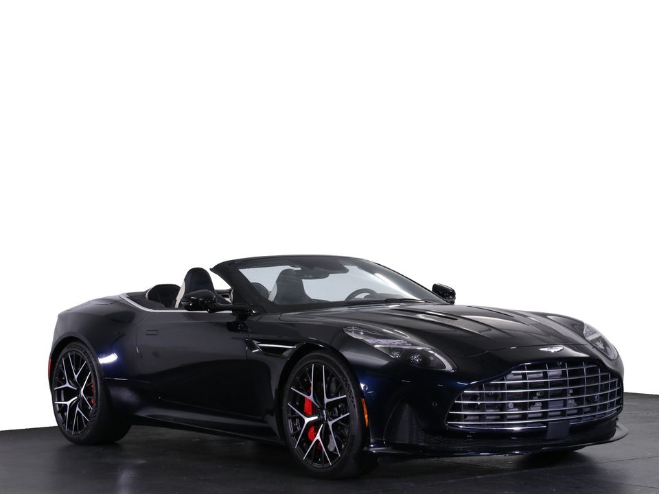 2025 Aston Martin DB12