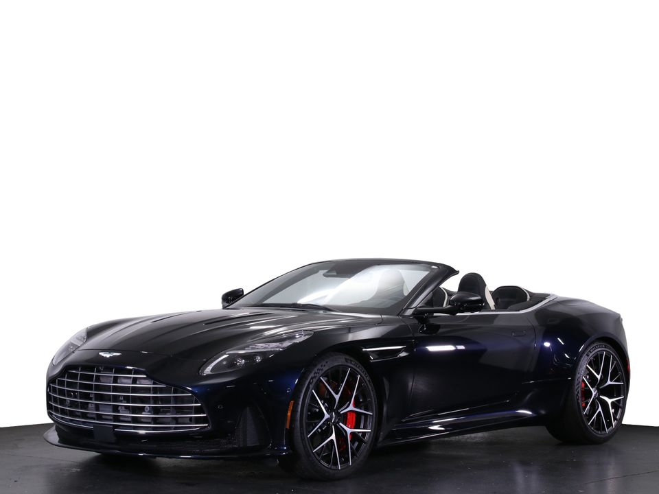 2025 Aston Martin DB12