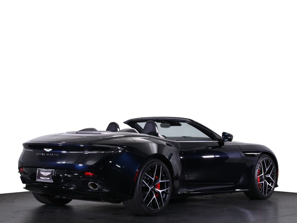 2025 Aston Martin DB12