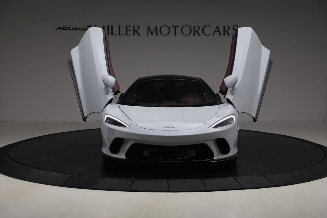 2023 McLaren GT