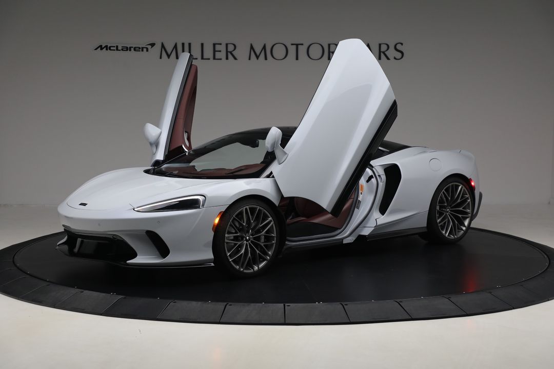 2023 McLaren GT