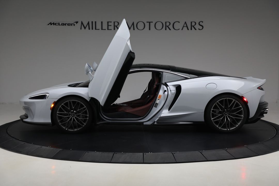 2023 McLaren GT